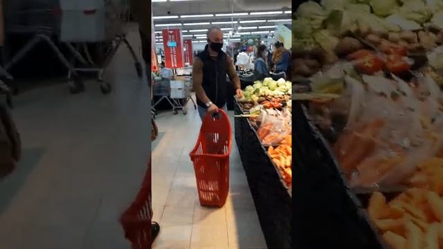 Сравниваем цены на рынке Тбилиси и в Украине! Просто покупки не реклама!!! смотреть онлайн