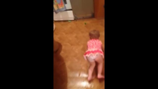 Как эффективно мыть пол!(Смотреть до конца) смотреть онлайн