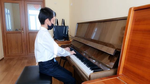 Гаммы G-dur, e-moll Айтан Мансур 3 класс смотреть онлайн