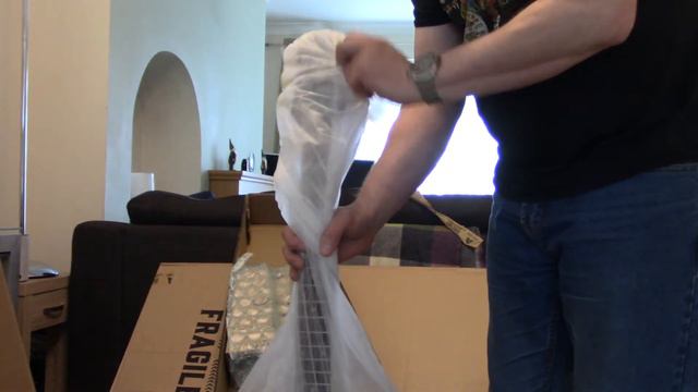 Epiphone 2021 Inspired by Gibson ES-335 Vintage Sunburst Unboxing смотреть онлайн