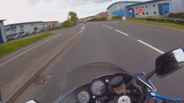 GSXR 400 Stubby pipe смотреть онлайн