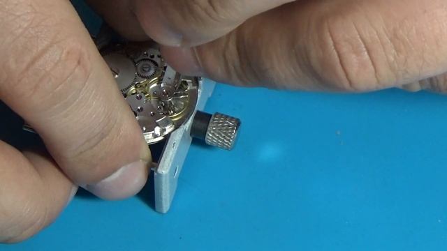 Ремонт механических часов Восток 2416 разборка