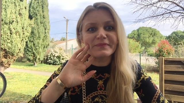 Легендарная женская классика Eau Du Soir от Sisley и Organza от Givenchy