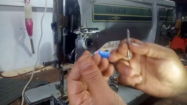 comment réparer la tension d'une machine à coudre. ظبط و تركيب لاتونسيو YAMATA 20U43 смотреть онлайн