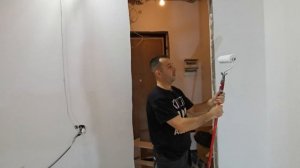 как красить обои под покраску | как правильно красить обои | как красить обои валиком