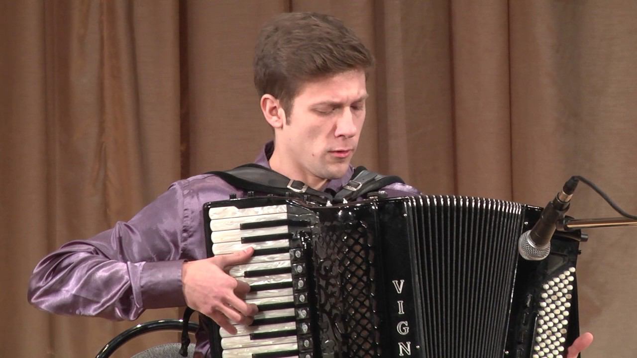 "Волжские дали". Исполняет Владислав ФЕДОТОВ (аккордеон) смотреть онлайн