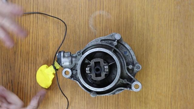 POCA GENTE SABE que este FALLO en la BOMBA de VACIO o DEPRESOR de FRENO, puede salir ¡¡MUY CARO!! смотреть онлайн