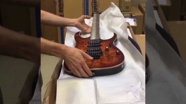 Unboxing Ibanez Premium RG1070PBZ-BTB смотреть онлайн