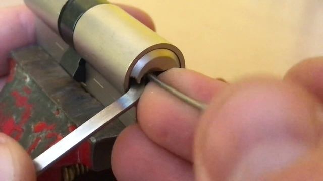 (19)Открыть личинку замка Titan T200.Open Lock Titan T200. Москва и Подмосковье..+79161483868