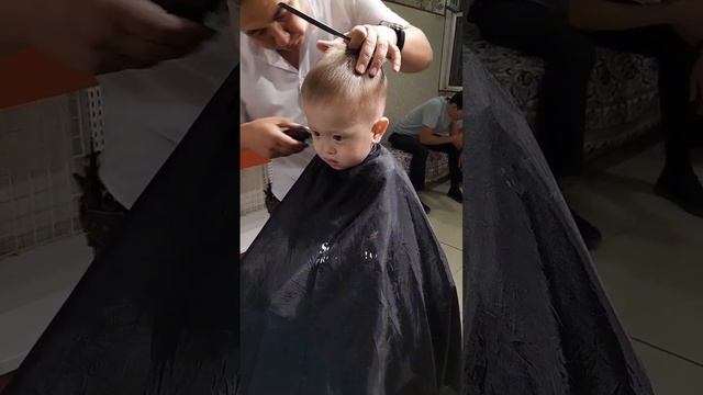 Первая стрижка ребёнка смотреть онлайн