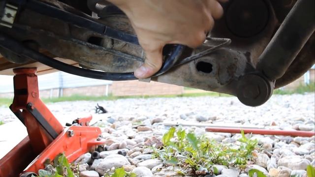 Снятие троса ручника VW - дисковые тормоза смотреть онлайн