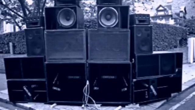 BENJAMIN ZEPHANIAH - Music Business смотреть онлайн