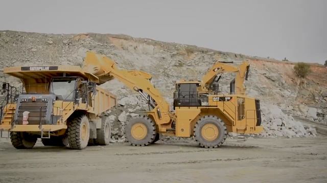 Cat® 988K XE Test Drive in Australia смотреть онлайн
