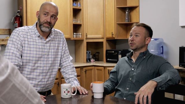 Experience the Magnolia Way - The Eric & Joe Show смотреть онлайн