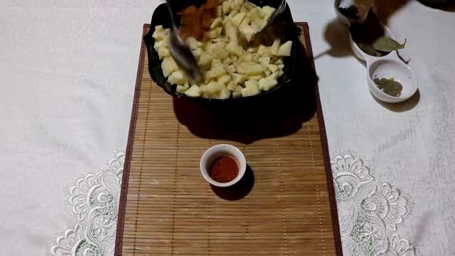 ГОРШОЧКИ с картошкой В ДУХОВКЕ / Постные блюда / Pots in the oven смотреть онлайн