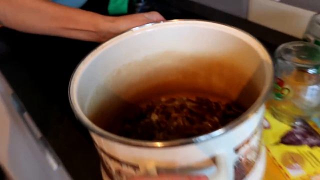 Маринуем опята на зиму.Не уксусные.Слабосоленые.Пальчики оближешь! смотреть онлайн