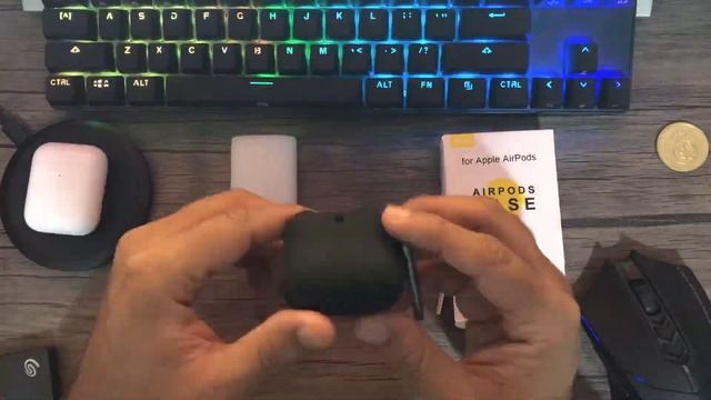 Apple AirPods 2 Case - Quick Unboxing (6sec)
