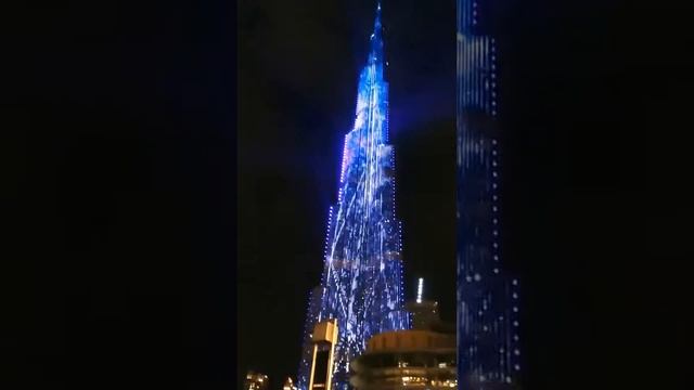Дубаи башня Бурдж Халиф лазерное шоу 31.01.2018г. смотреть онлайн