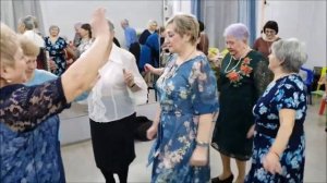 240310 Орловские жители поют танцуют гармонь Частушки Танцы Песни клуб гармошк Орловчане парк г Оре