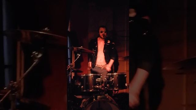 29.07.2016 Никого Нет Дома - Оптимизм (Гражданская Оборона cover) смотреть онлайн