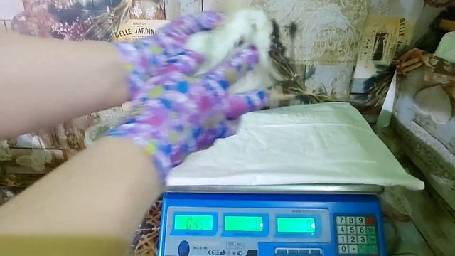 Как растут бройлеры. Вес бройлеров в 14 дней. И ещё про хороший комбикорм, ракушку и помёт смотреть онлайн