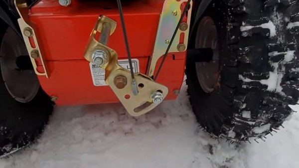 Снегоуборщик MTD ME61. Запуск после года простоя, ТО и настройка переключения передач.