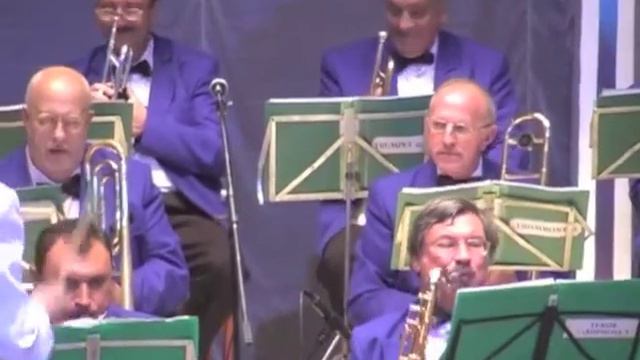 "Крошка, пора уже придти домой" - Оркестр "Диапазон" смотреть онлайн