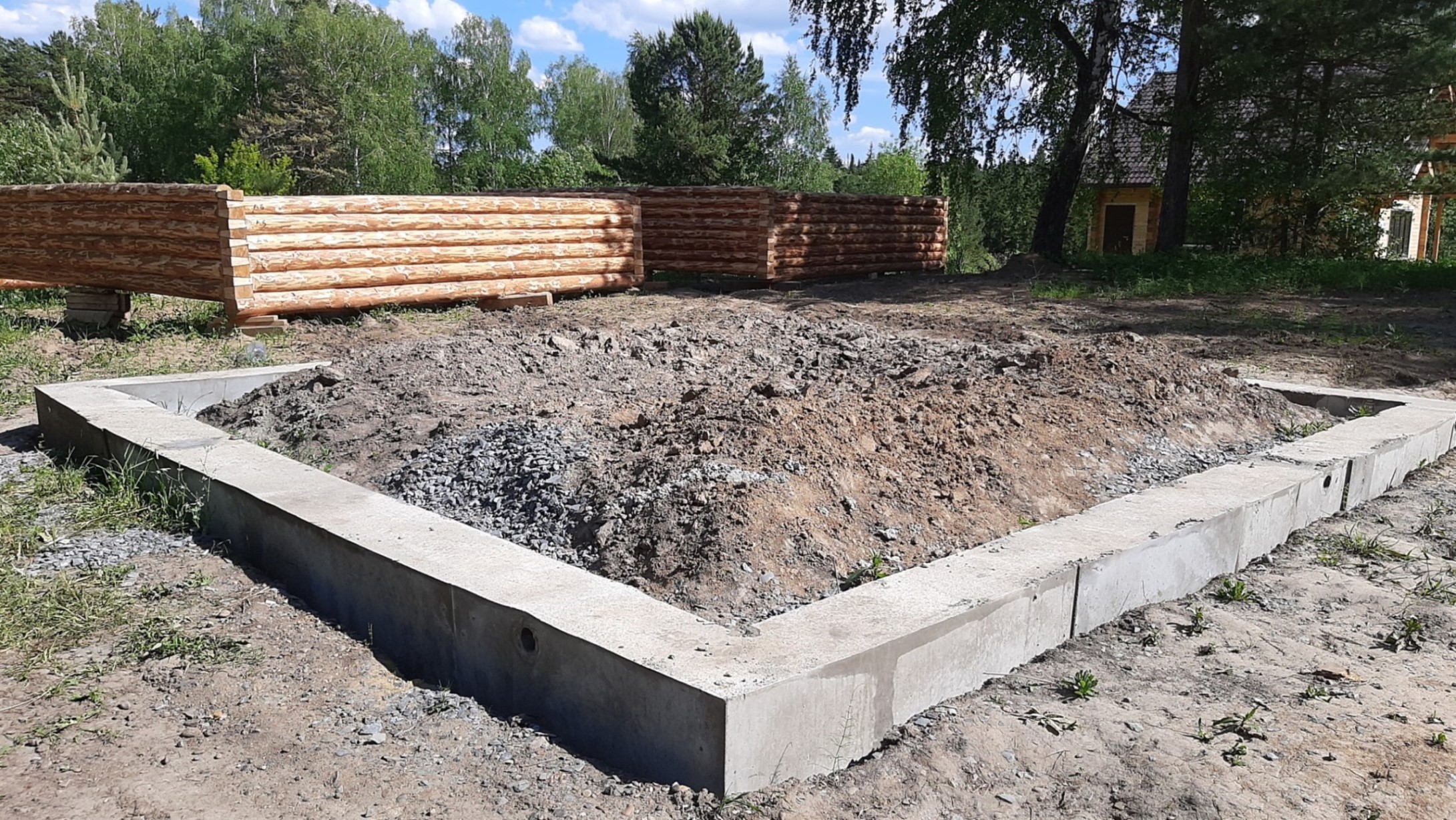 ПОКА НЕ ПРИЛИПЛА, СРОЧНО РАЗОБРАТЬ! Быстрый демонтаж опалубки из ДСП. Фундамент под баню смотреть онлайн