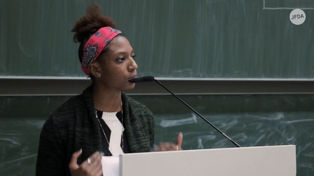 Chloé Simone Valdary: Theory of Enchantment смотреть онлайн