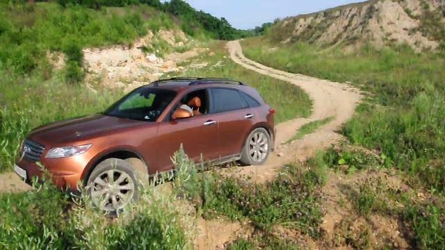 Infiniti FX и диагоналка смотреть онлайн