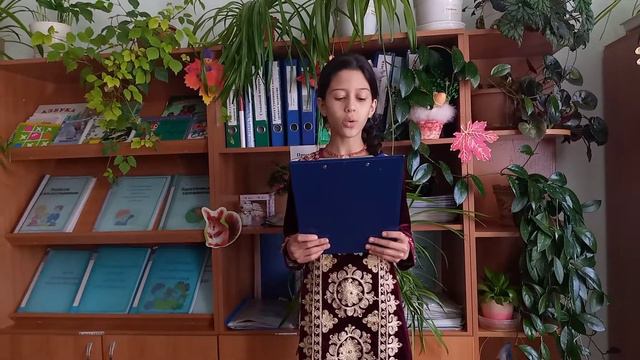 "Замину осмони ман туӣ модар". Читает Иброхимова Истода (на таджикском языке). смотреть онлайн