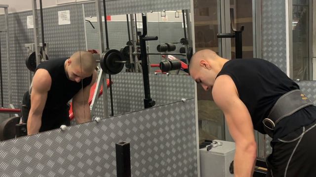 Тренирам като Mike Mentzer и ето какво се случи 🤯 смотреть онлайн