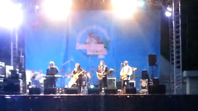 Ансамбль ГУЛЯЙ ПОЛЕ- Юрий Визбор " А зима будет большая."......1 часть смотреть онлайн