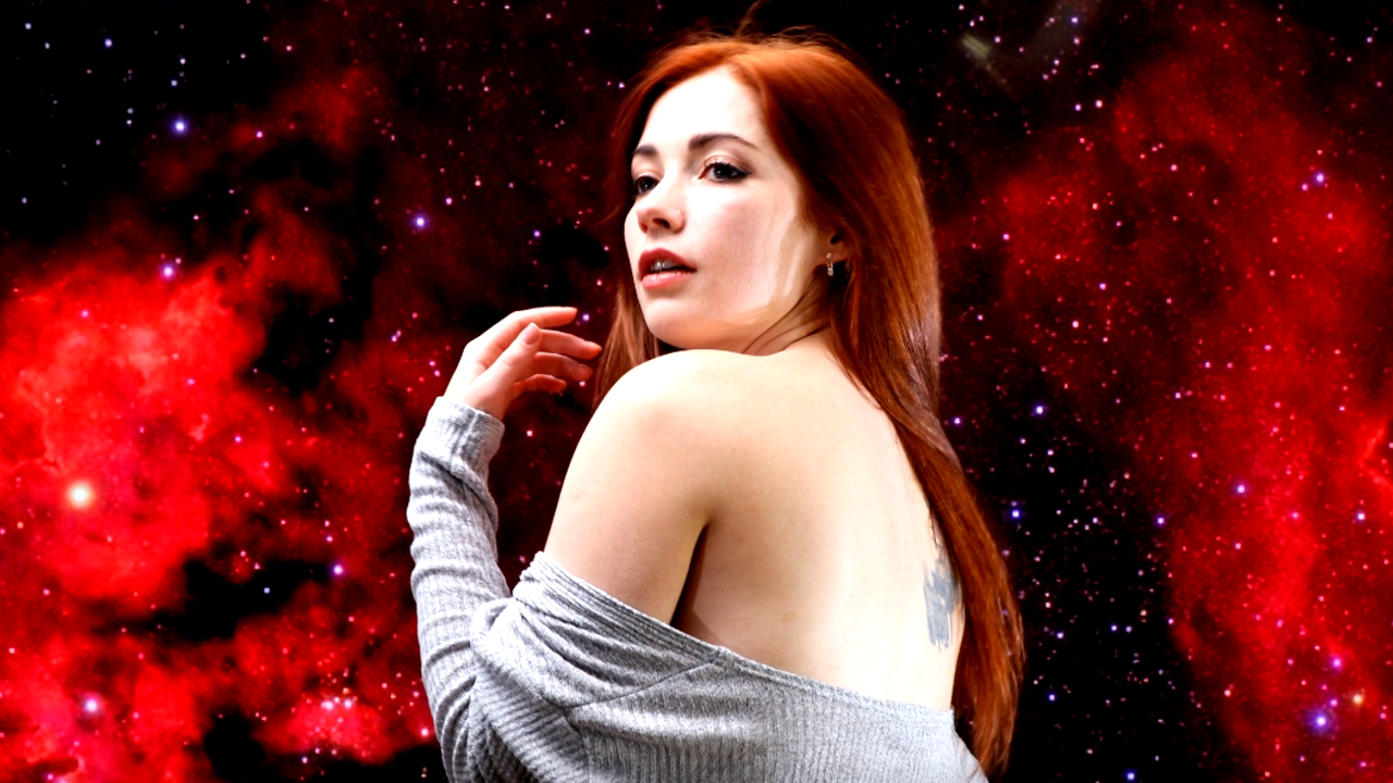 КОСМИЧЕСКАЯ КРАСАВИЦА!.mp4 смотреть онлайн