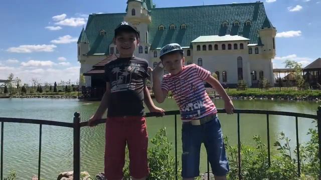 ЗООПАРК 12 МЕСЯЦЕВ смотреть онлайн