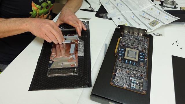 Alphacool Eisblock GPX Wasserkühler für die AMD RX 7900 XTX Referenz смотреть онлайн