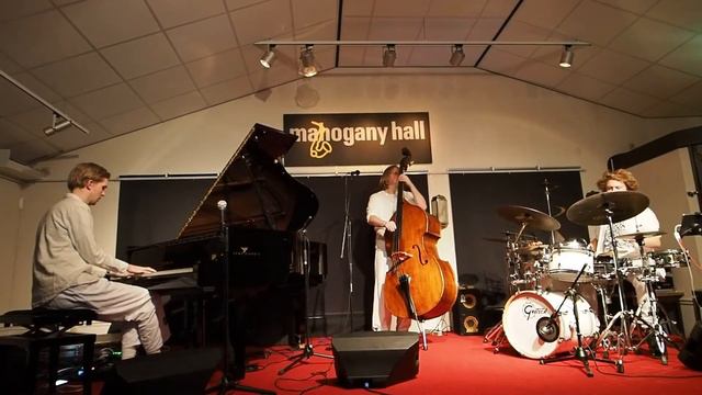 doppler trio 2 смотреть онлайн