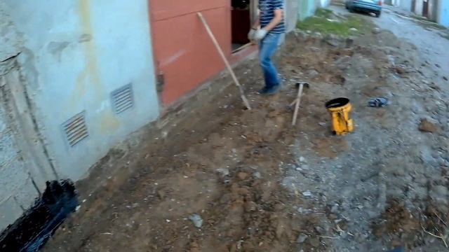 Глиняный затвор, замок от воды в подвале. часть 1 смотреть онлайн