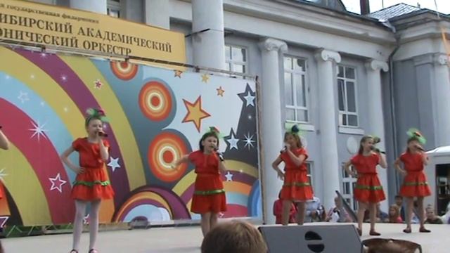 "Ягодки", студия эстрадного вокала "Сольвейг", г.Новоалтайск, 01.06.2016 смотреть онлайн