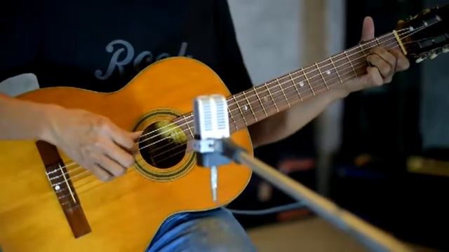 YAMAHA Dynamic Guitar No S70 смотреть онлайн