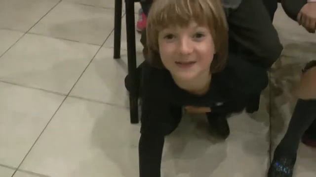 Корней Чуковский "Тараканище" (часть 1) смотреть онлайн