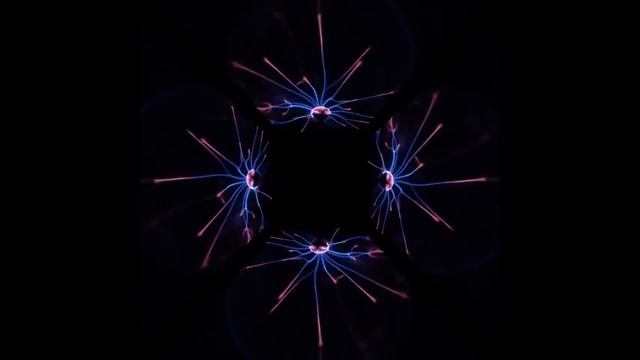 Plasma Dubstep - Pyramid Hologram Screen Up & Down [4K] смотреть онлайн