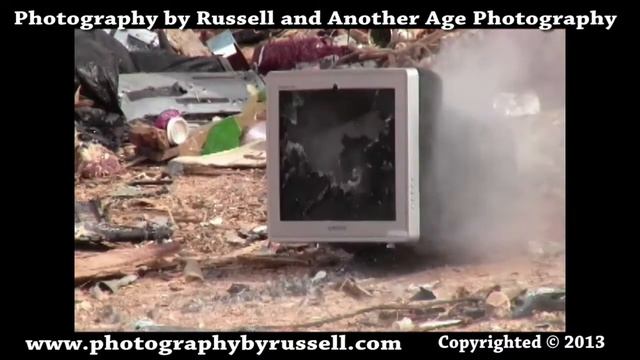 AR-15 M4s vs Old school crt monitor смотреть онлайн