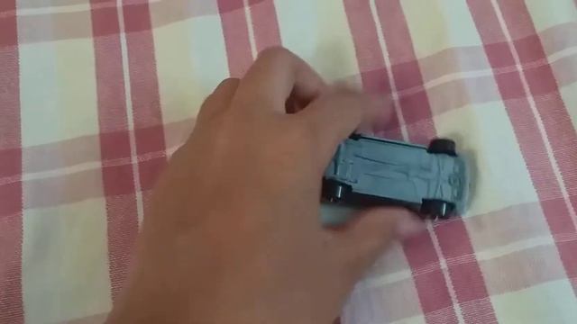 Unboxing a hotwheels Custom Ford Maverick смотреть онлайн