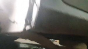 Снимаем локер MB GLC-250 (W253) для прочистки (или замены) насоса омывателя.