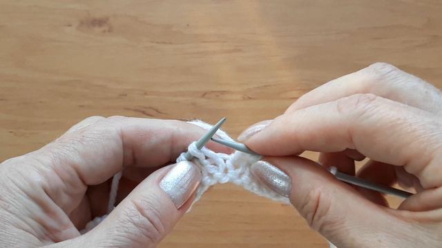 Нежный ажур  Красивый узор спицами для джемпера нарядной блузы свитера.