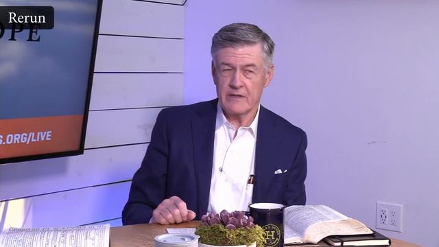 Romans 8:28 Our Foreknowing God (Rerun) смотреть онлайн