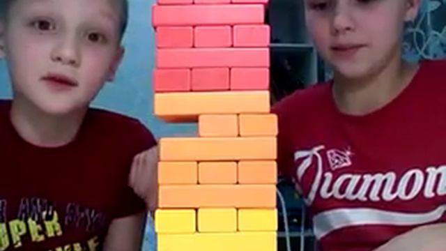 Играем в игру ,,ДЖЕНГА-ФАНТЫ,, смотреть онлайн