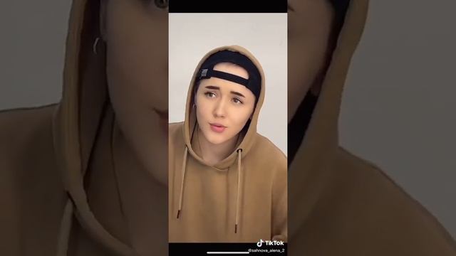 Фея и жираф из тик тока/ Когда понял, что она его маленькая копия смотреть онлайн