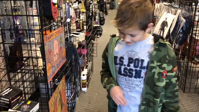 Влог № 6 Моя Америка Собираем конфеты на Хеллоуин смотреть онлайн